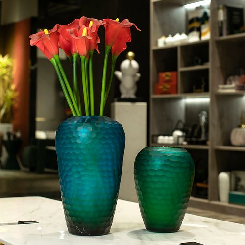 大花瓶摆放在客厅的什么地方最好