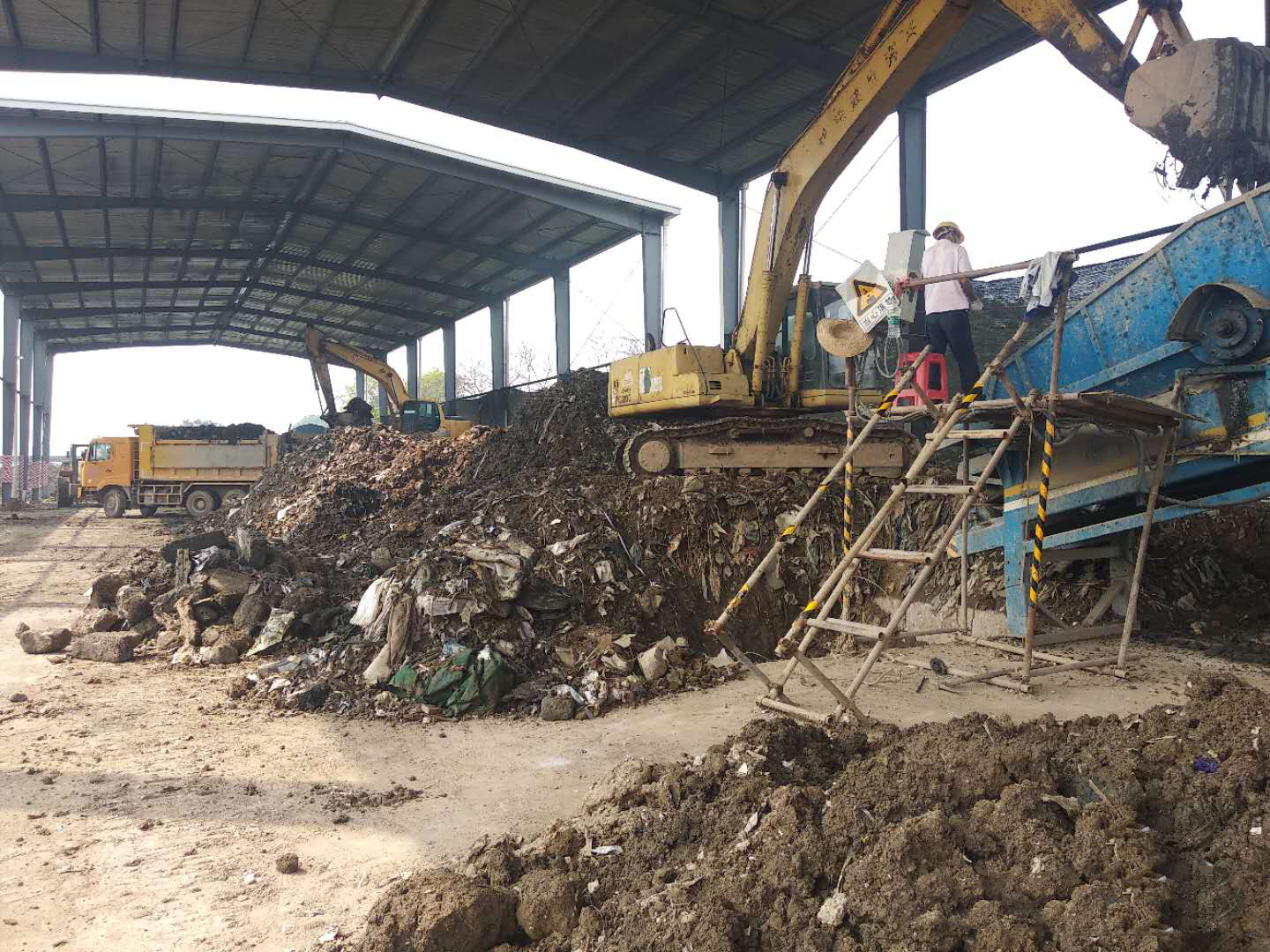 广州市黄埔区筛分施工视频