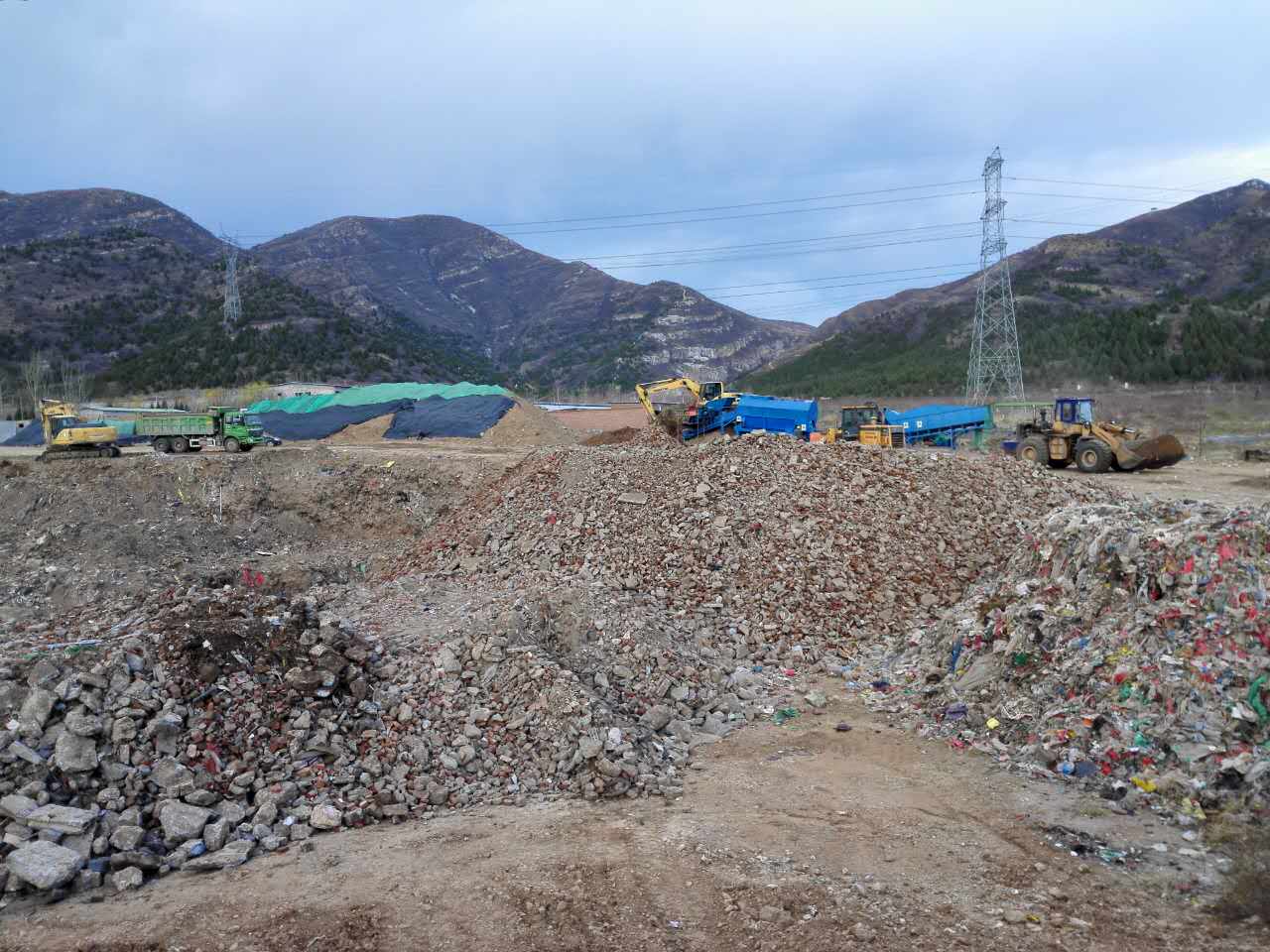 北京市顺义区焦庄户非正规垃圾场施工治理项目