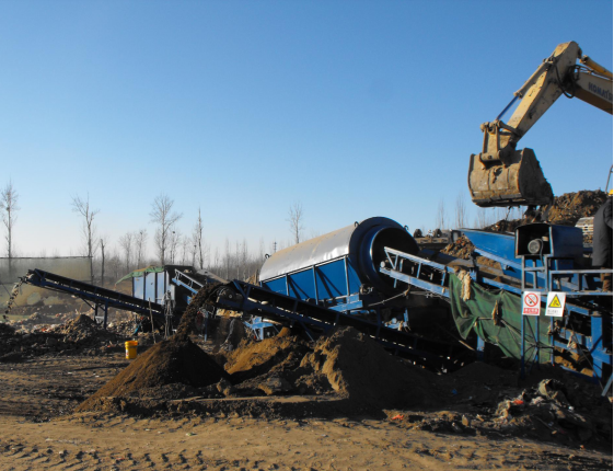 北京通州马驹桥镇小白村垃圾填埋场施工视频
