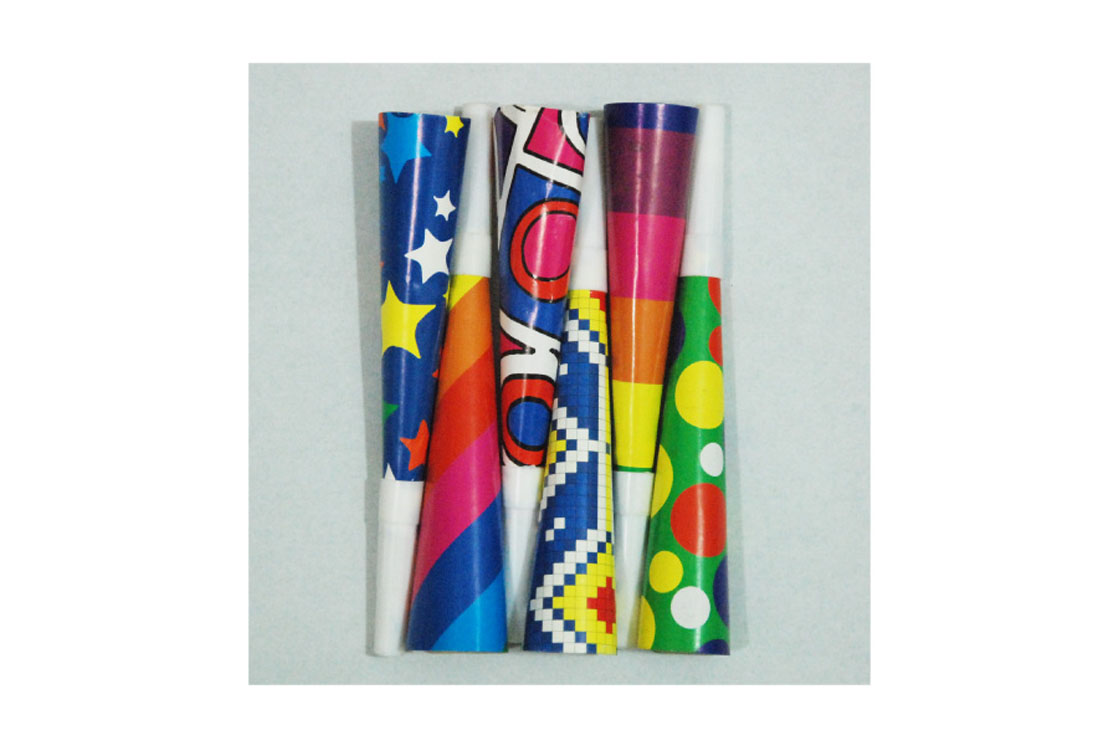 Paper Horn