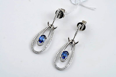  蓝宝石耳钉 762835