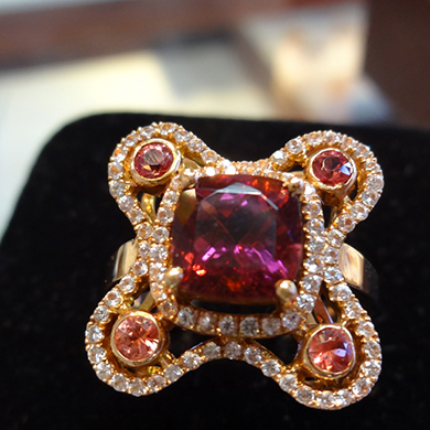 米莎雅18K金碧玺白蓝宝戒 dsc01173