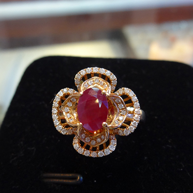 米莎雅18K金红宝石钻戒 dsc01181