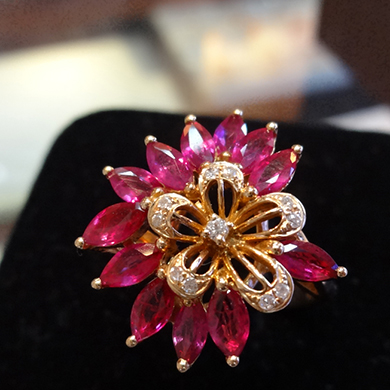 米莎雅18K金红宝石钻戒 dsc01183