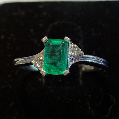 米莎雅Pt900祖母绿戒 dsc01315