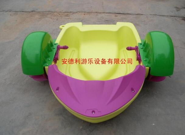 双人手摇船