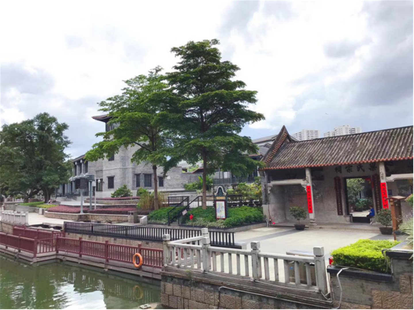 周边环境