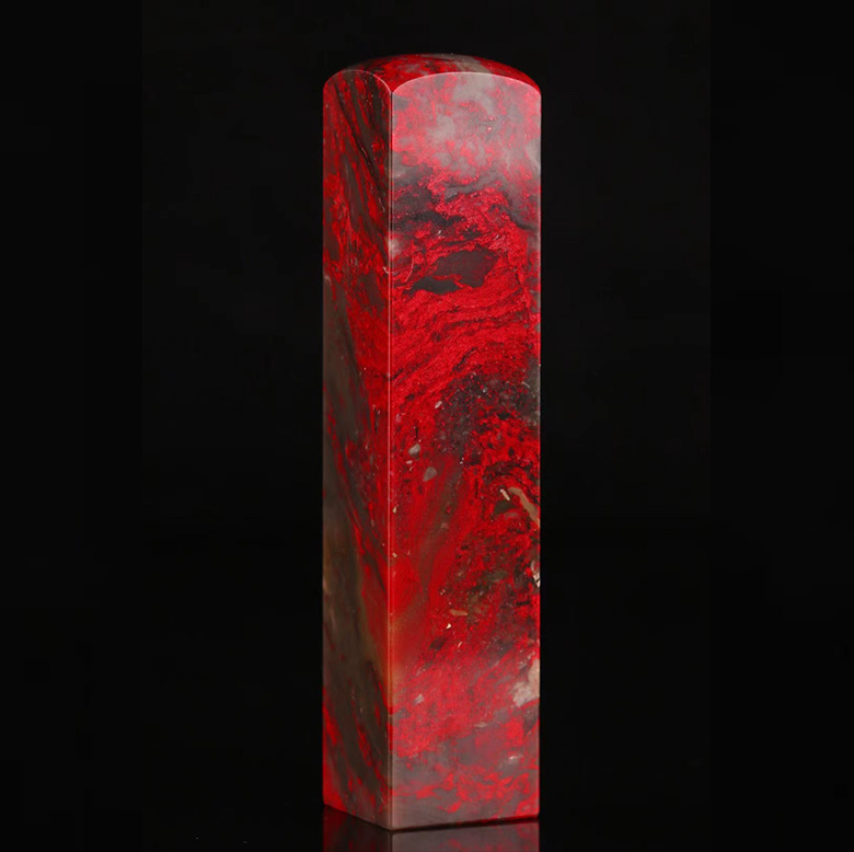 【极品昌化牛角地满血大红袍】极品血王，血色艳丽~ 尺寸: 1.9-1.9-8.4CM, 88克