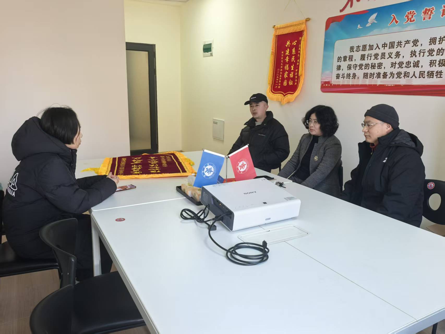 锦旗传谢意，责任记心间——华政（城阳）分所党员律师尹训永获赠锦旗