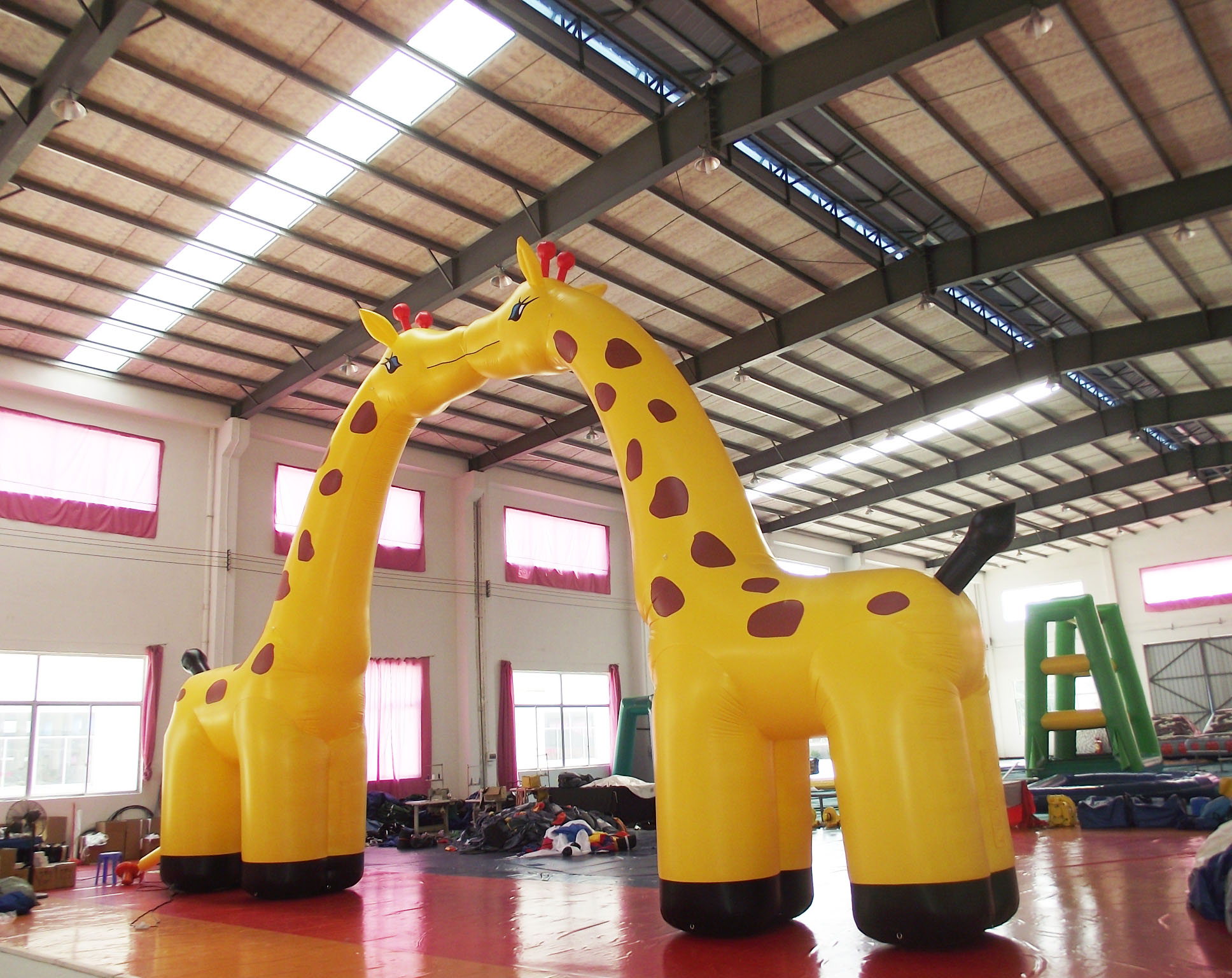 INFLATABLE ARCHES
