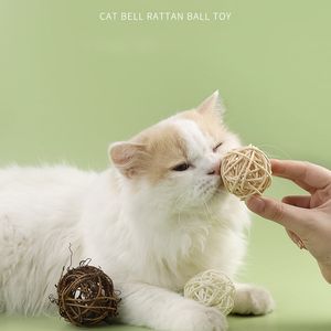 Cat Toy Handmade Pure Natural Sounding Bite-Resistant Rattan Bell Ball
