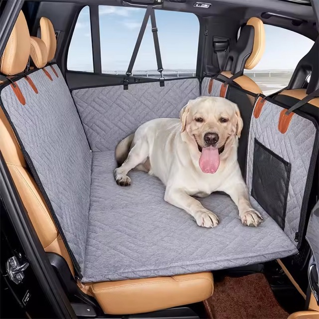 Hot Sale Load-Bearing Car Pad Waterproof Oxford Pet Car Seat Cover Rear Dog Mat Universal Pet Car Cover