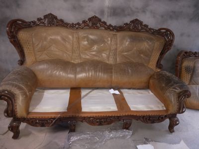 實(shí)木沙發(fā)換皮前