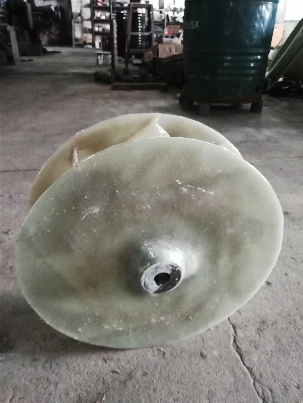玻璃钢风轮反面