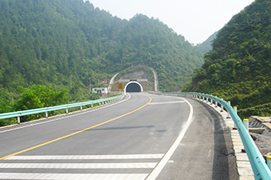山区隧道