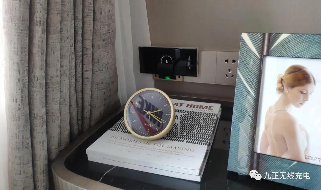 墙壁式无线充电器助力地产航母保利，开创无“尾”人居新时代！