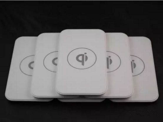 QIi-无线充电联盟(Wireless Power Consortium，简称WPC)推出的“无线充电”标准