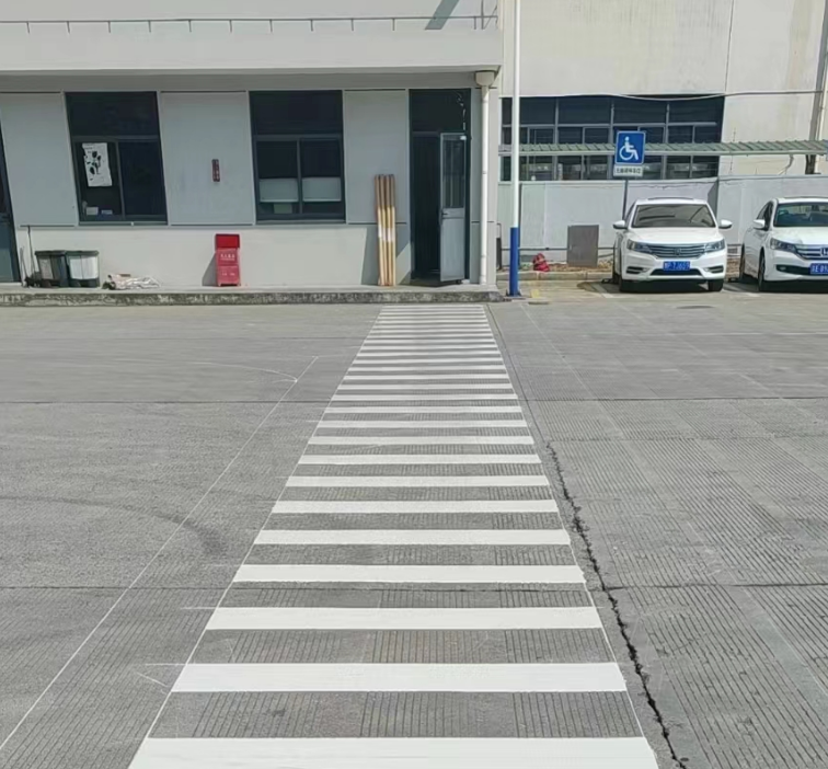 热熔道路划线-施工现场