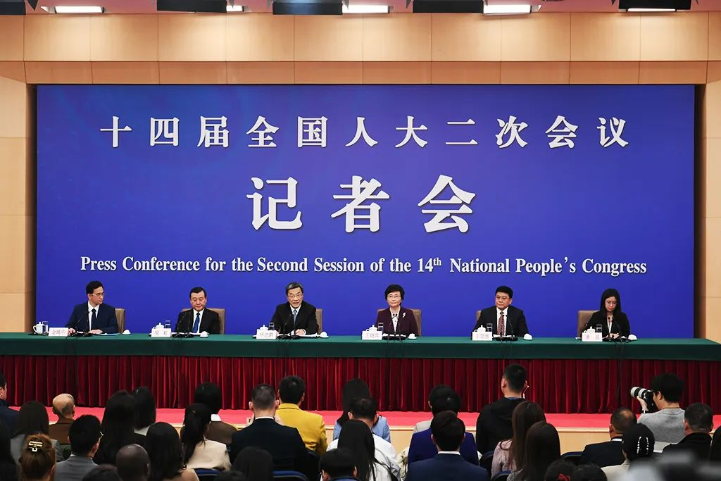 两会、城市服务治理、老旧小区改造、智慧楼宇、物业展