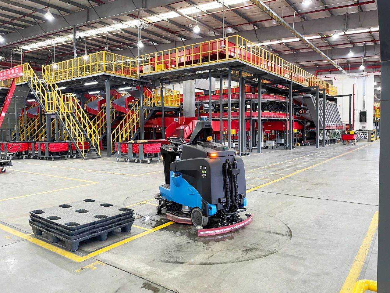 智能解放人力的大时代已到来，物业管理行业对智慧清洁的探索不会停止。嘉得力也将从智慧清洁设备、智慧清洁平台、智慧清洁管理三个角度不断强化，拓宽清洁的智慧化边界。期待9月11-13日，第五届广州物博会，共襄盛会！