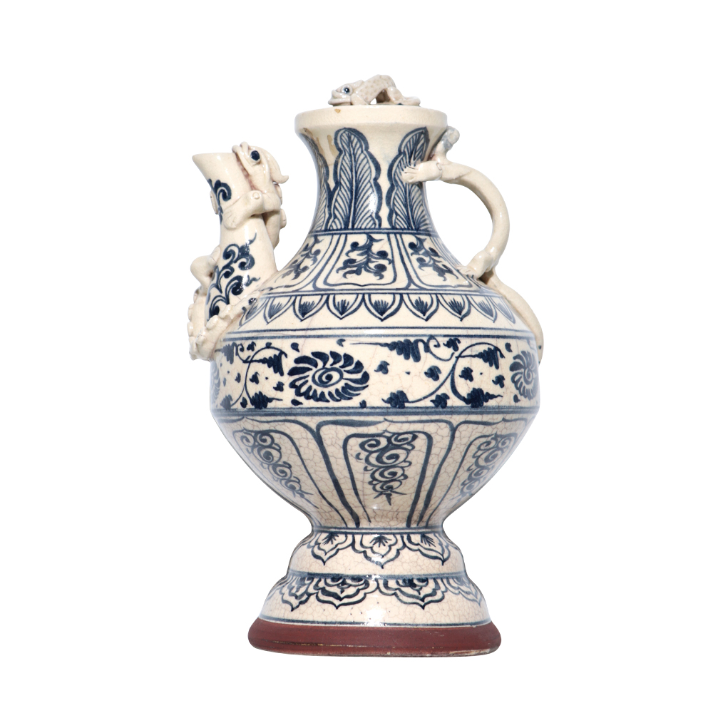 青花纏枝蓮紋龍首執壺