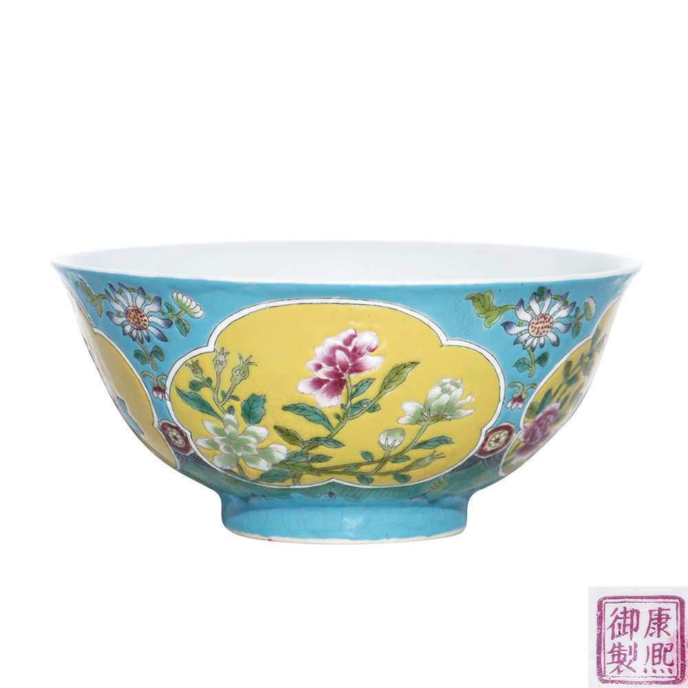 藍地開光琺瑯彩花卉紋碗