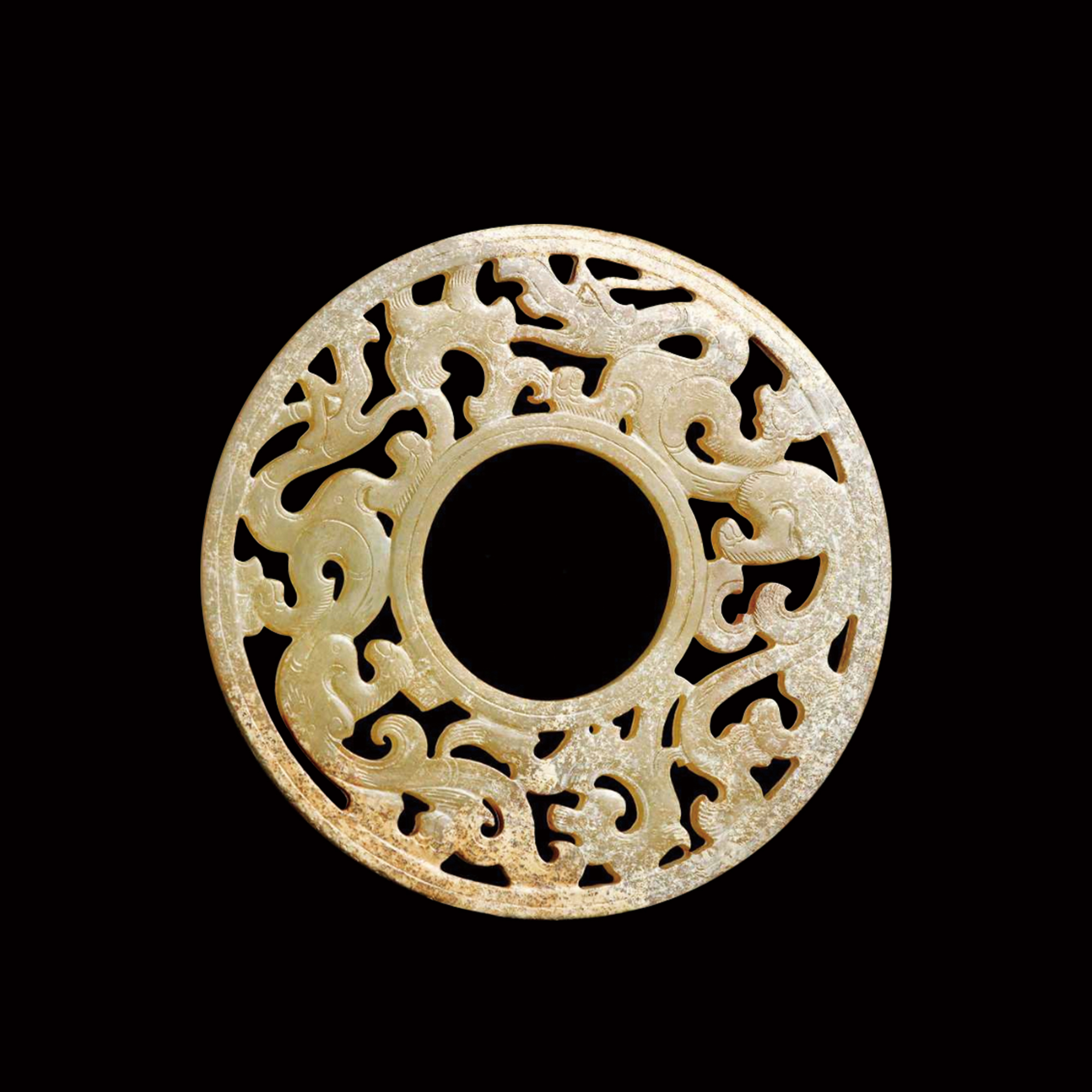 白玉透雕螭龍紋璧