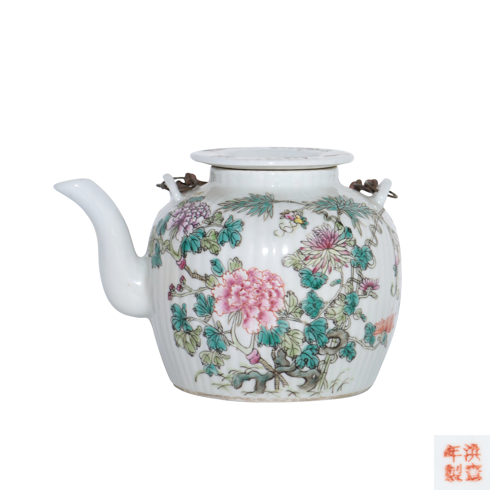 粉彩牡丹花卉紋執壺