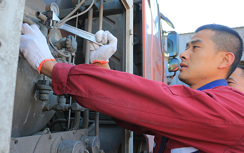 <span>汽车修理</span>