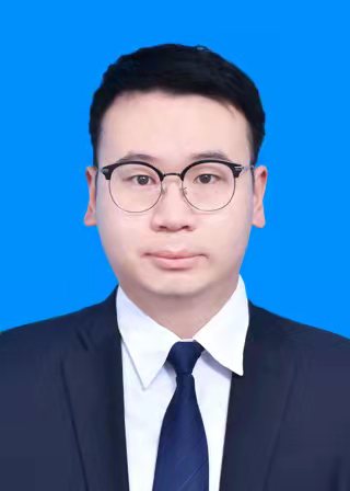陈波  刑事业务部部长  专职律师