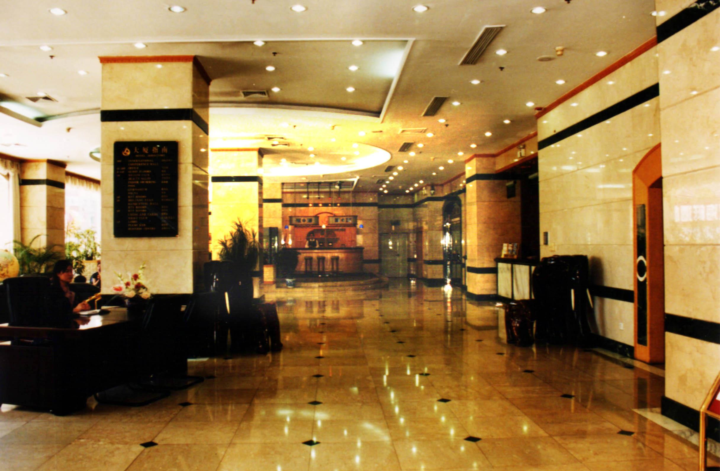 没落的老牌酒店如何“放下身段”另谋出路？