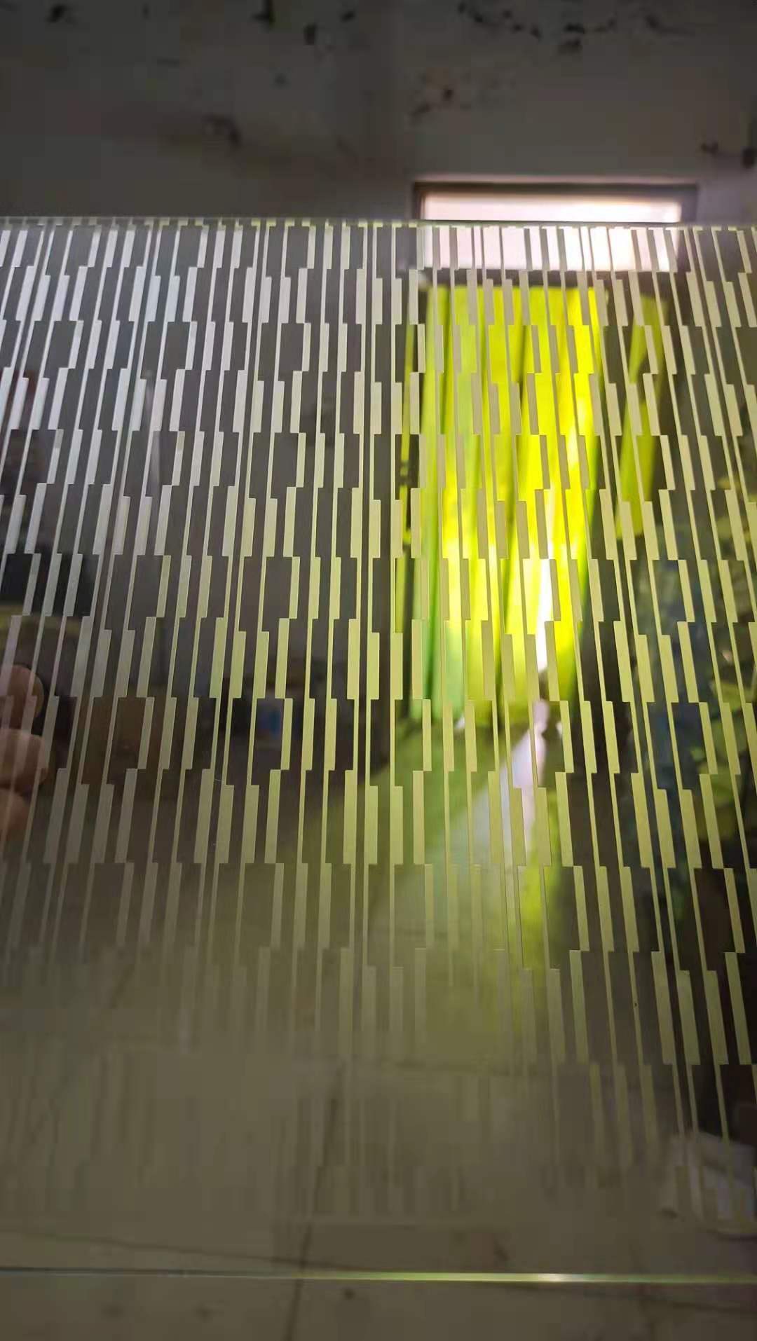 蒙砂玻璃