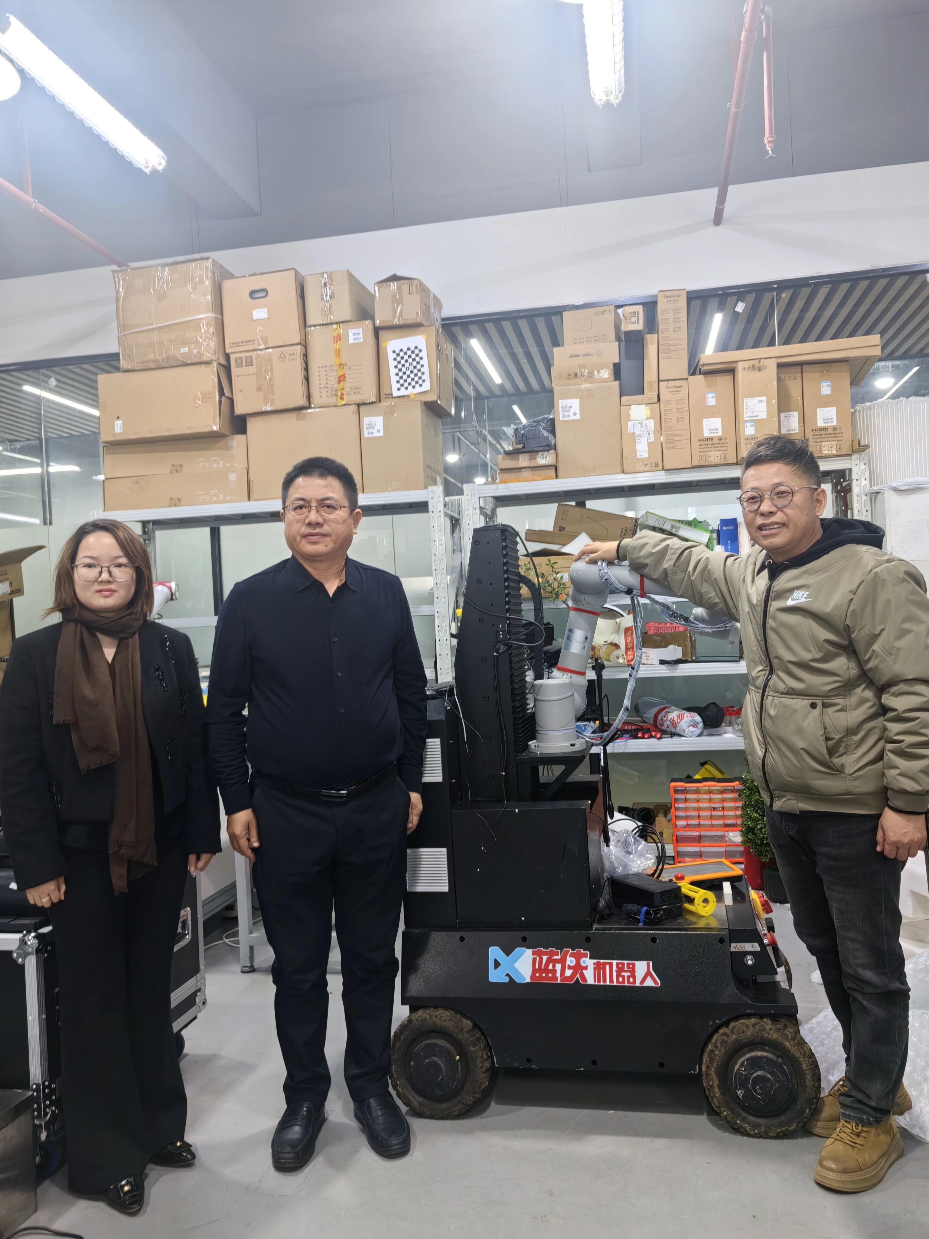 【走访交流】协会执行会长范丛明走访深圳蓝侠机器人 共探智能农业产业发展新路径