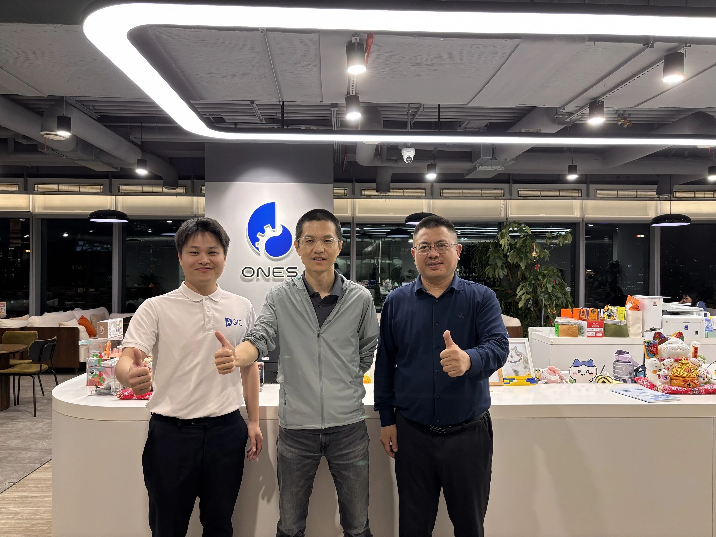 【走访交流】协会执行会长范丛明一行走访理事单位深圳复临科技有限公司