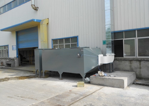 活性炭吸附装置