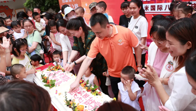 懂感恩·做学霸-高米国际八周年庆圆满落幕亲子同行共育自贸港幼儿新未来