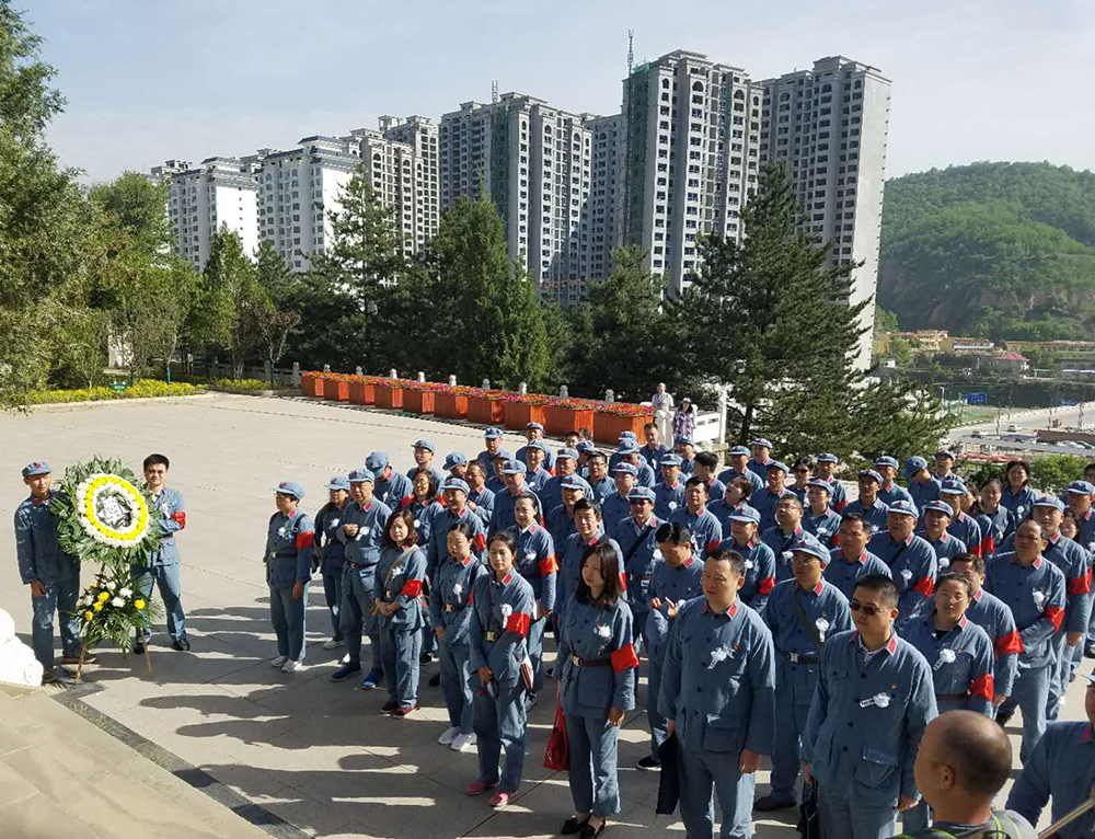 四·八烈士陵园仪式教学