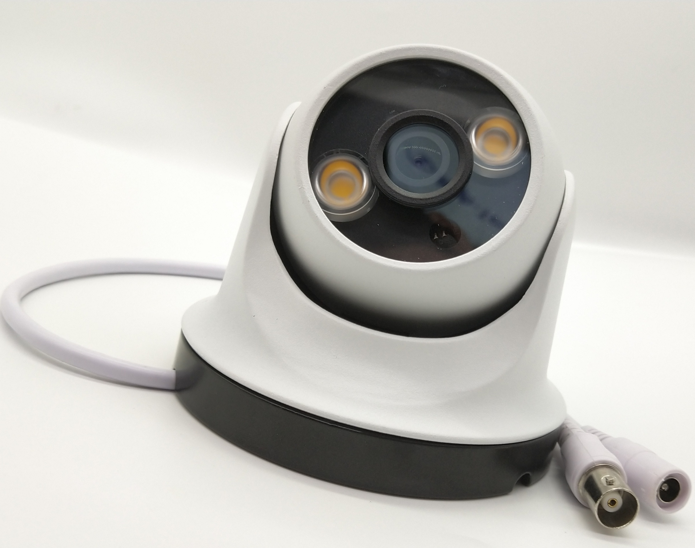 Metal dome camera