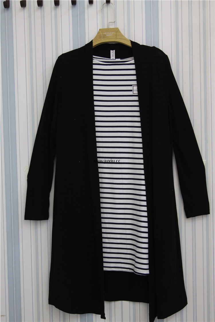 AMLS18006爱宝素面针织中长外套