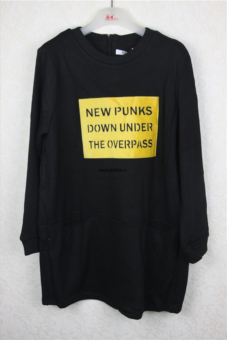 XF83D1116拼出完美长上衣