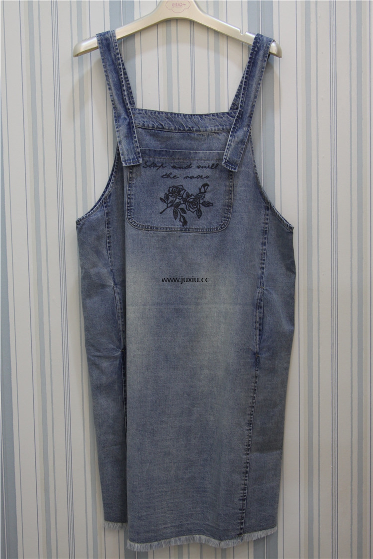 XF82A22016拼出完美吊带裙