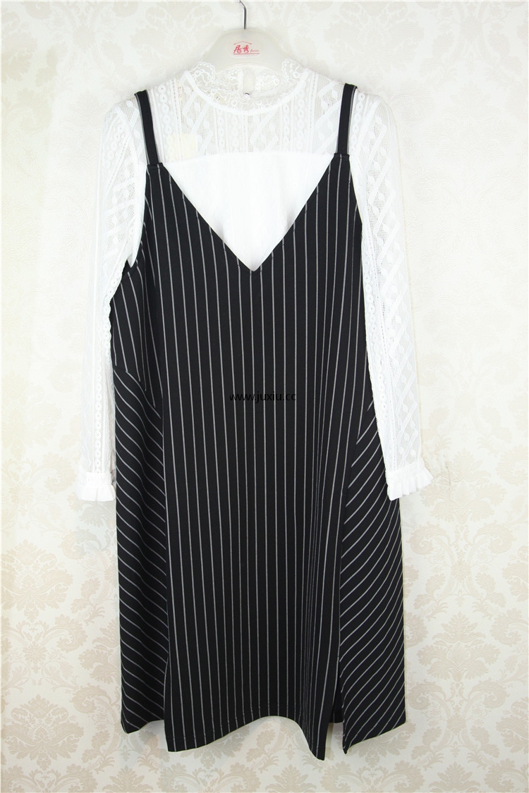 UB310773	[优贝妮]背带裙