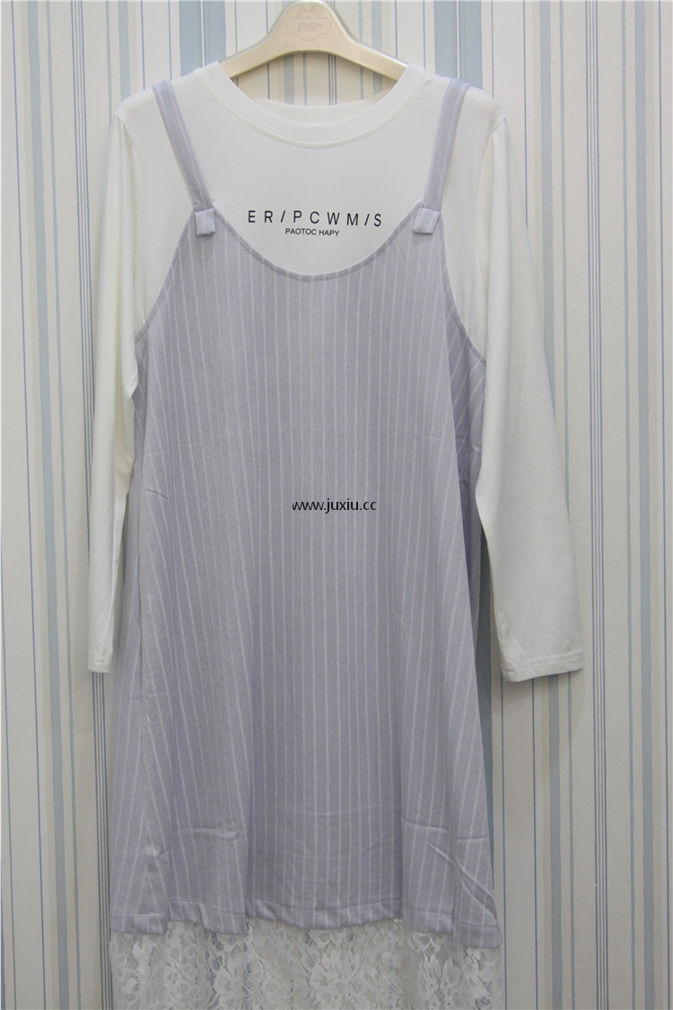 XF82A26066拼出完美假两件式连衣裙