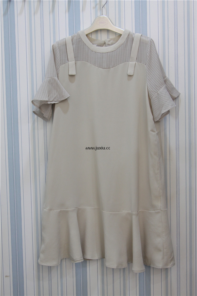 XF82A25079拼出完美连衣裙