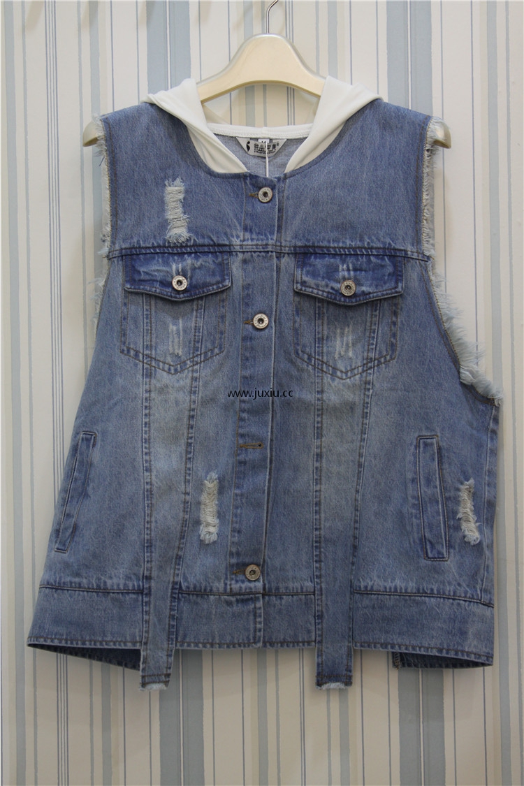 XF82A10022拼出完美牛仔马夹