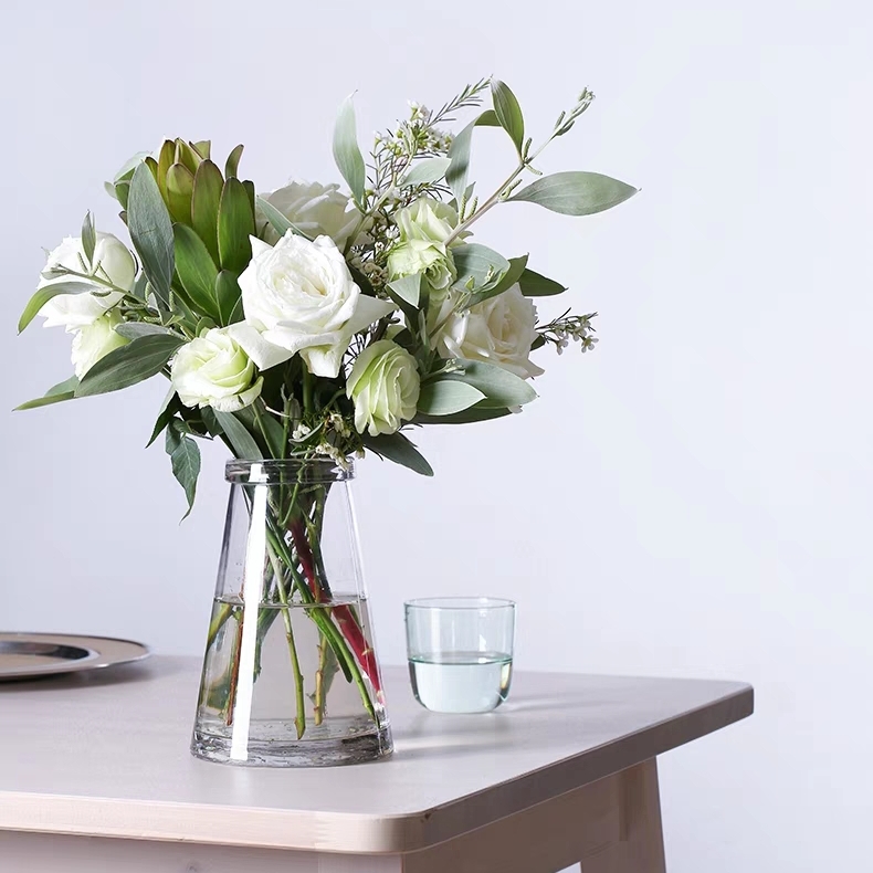 混搭鲜花|每周一束|每月4束|鲜花包月|精选花材|新用户赠送花瓶