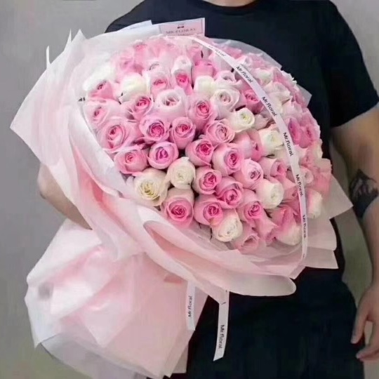 真爱久久/99朵各色玫瑰花精美