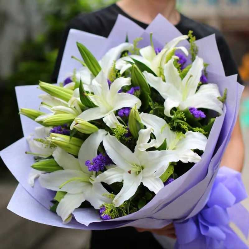 爱的祝福-18朵白色百合花韩式