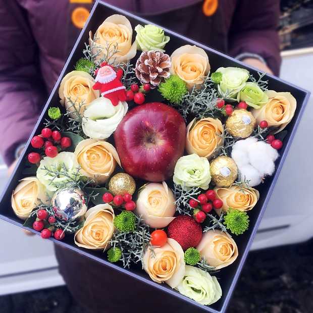 平安是福-11朵香槟玫瑰花配圣